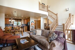 Townhome, 2 Bedrooms | Living room