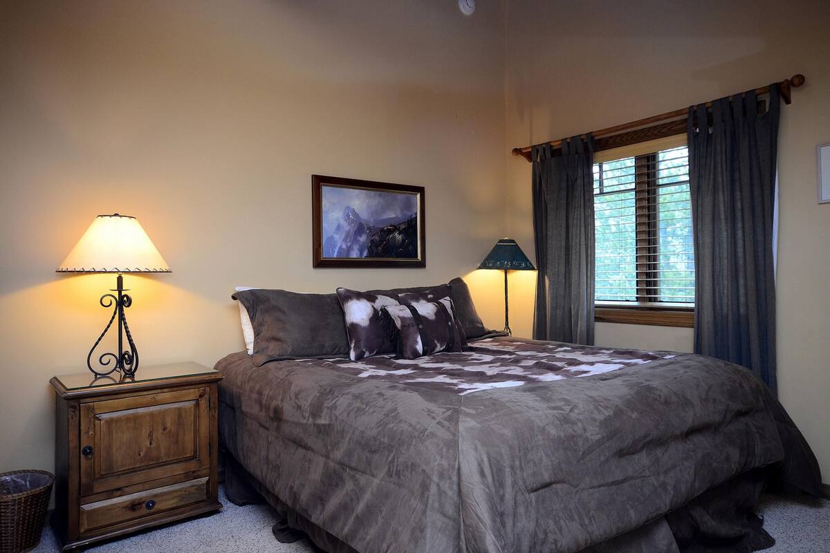 Condo, 4 Bedrooms
