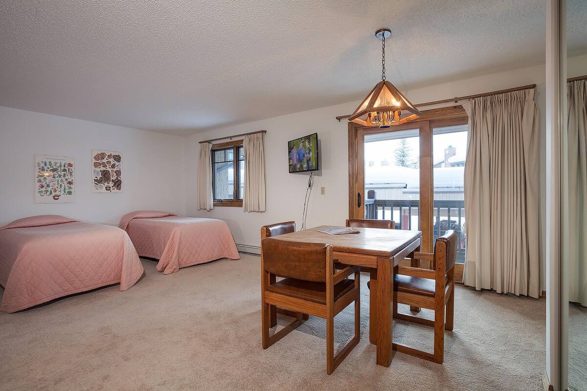 Condo, 4 Bedrooms