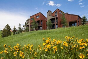 Exterior detail - The West Condominiums by Mountain Resorts (Steamboat Springs)