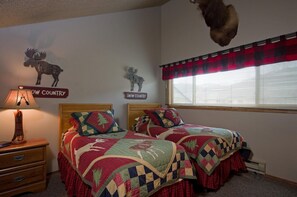 Condo, 2 Bedrooms | Individually decorated, individually furnished