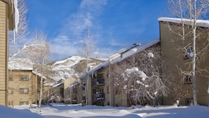 Exterior - Shadow Run Condominiums by Mountain Resorts (Steamboat Springs)