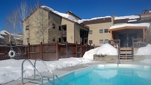 Seasonal outdoor pool - Shadow Run Condominiums by Mountain Resorts (Steamboat Springs)