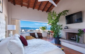 8 bedrooms, in-room safe, desk, iron/ironing board