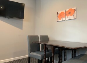 Dining - Pet Friendly Private Suite in Davison (Davison)