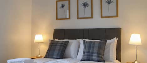 2 habitaciones, wifi gratis y ropa de cama