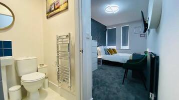 Superior Double Room, Ensuite (With TV) | 1 bedroom