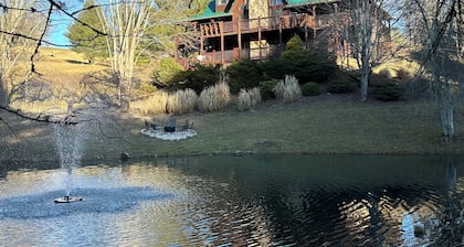 Beautiful Log Cabin with Private Pond & Dock MLK Weekend Just Opened