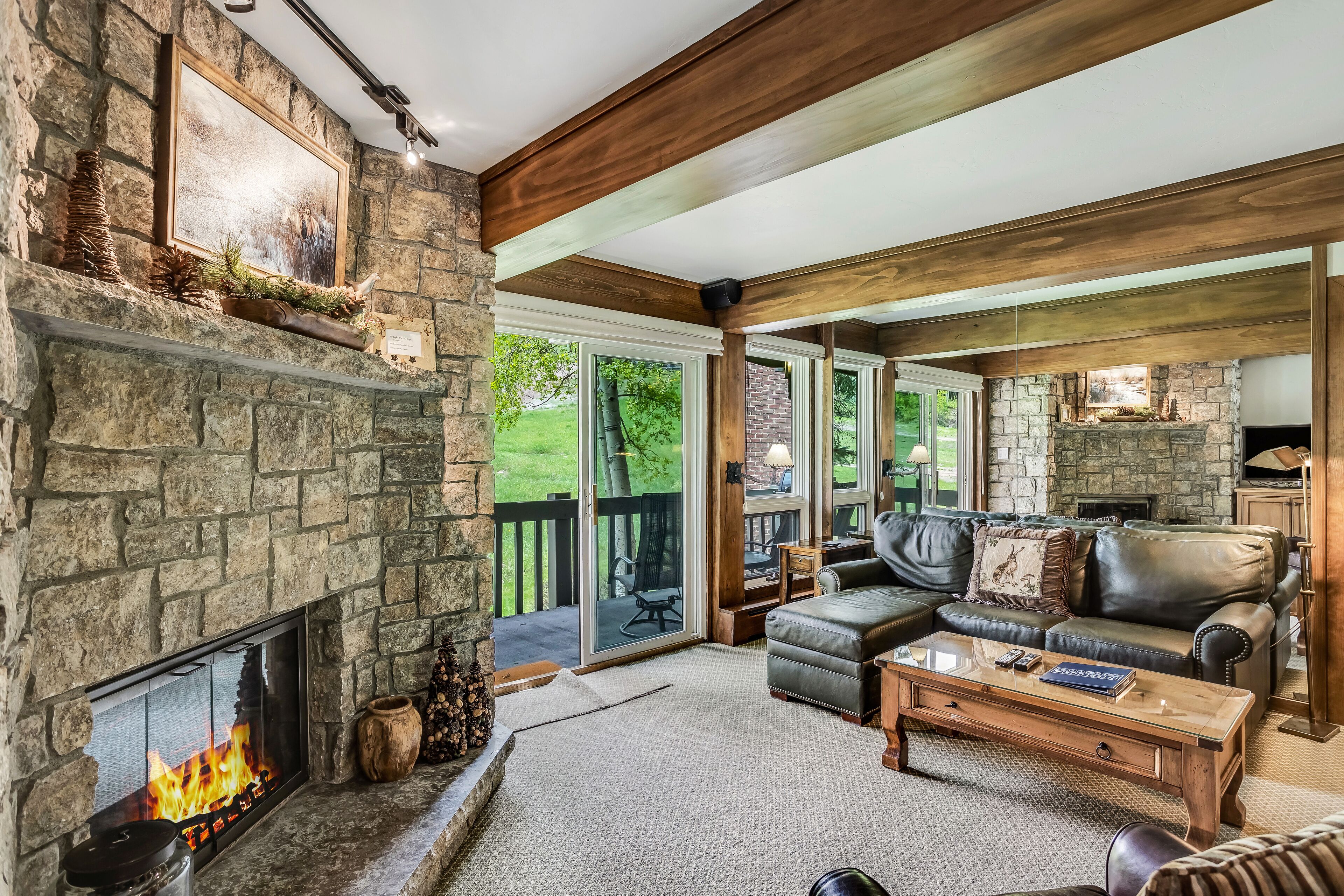 Smart TV, fireplace, DVD player