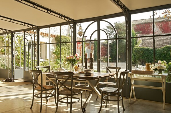 Dining - Guest house Mistral (Saint-Rémy-de-Provence)