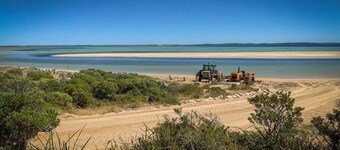 Little Douglas Holiday Shack - A rare opportunity to rent a property in this idyllic coastal community