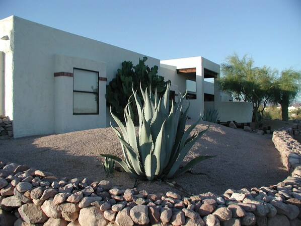 Exterior detail - Majestic views of Superstition Mountain and Dinosaur Mountain. (GOLD CANYON)