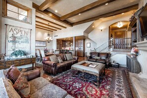 Smart TV, fireplace, DVD player - Vintage on the Strand 16 | 400 ft to Slopes | Mtn View | Private Hot Tub | 2-Car Garage (Park City)