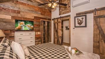 1 bedroom, iron/ironing board, WiFi (free), bed sheets