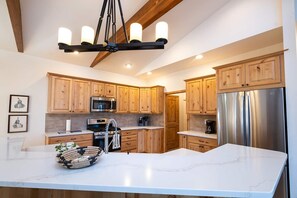 Fridge, microwave, oven, stovetop - 3 Bed/2 Bath with Rec Room, Hot Tub, Sauna and Outdoor Living! (Buena Vista)