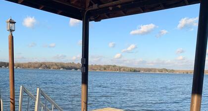 Relaxing Get Away With Lake Front! Enjoyment and Family Fun!