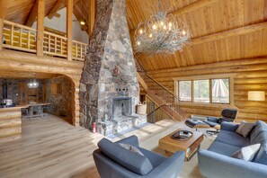 TV, fireplace, table tennis
