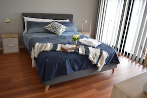 5 chambres, bureau, fer et planche à repasser, Wi-Fi gratuit