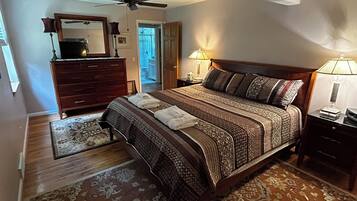 4 chambres, fer et planche à repasser, lit parapluie, Wi-Fi gratuit