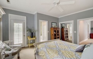 4 bedrooms, in-room safe, WiFi, bed sheets