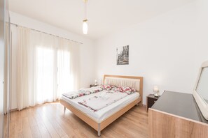 6 bedrooms, iron/ironing board, free WiFi, bed sheets - Family Friendly Pool House Ana, Bibinje, Croatia (Bibinje)