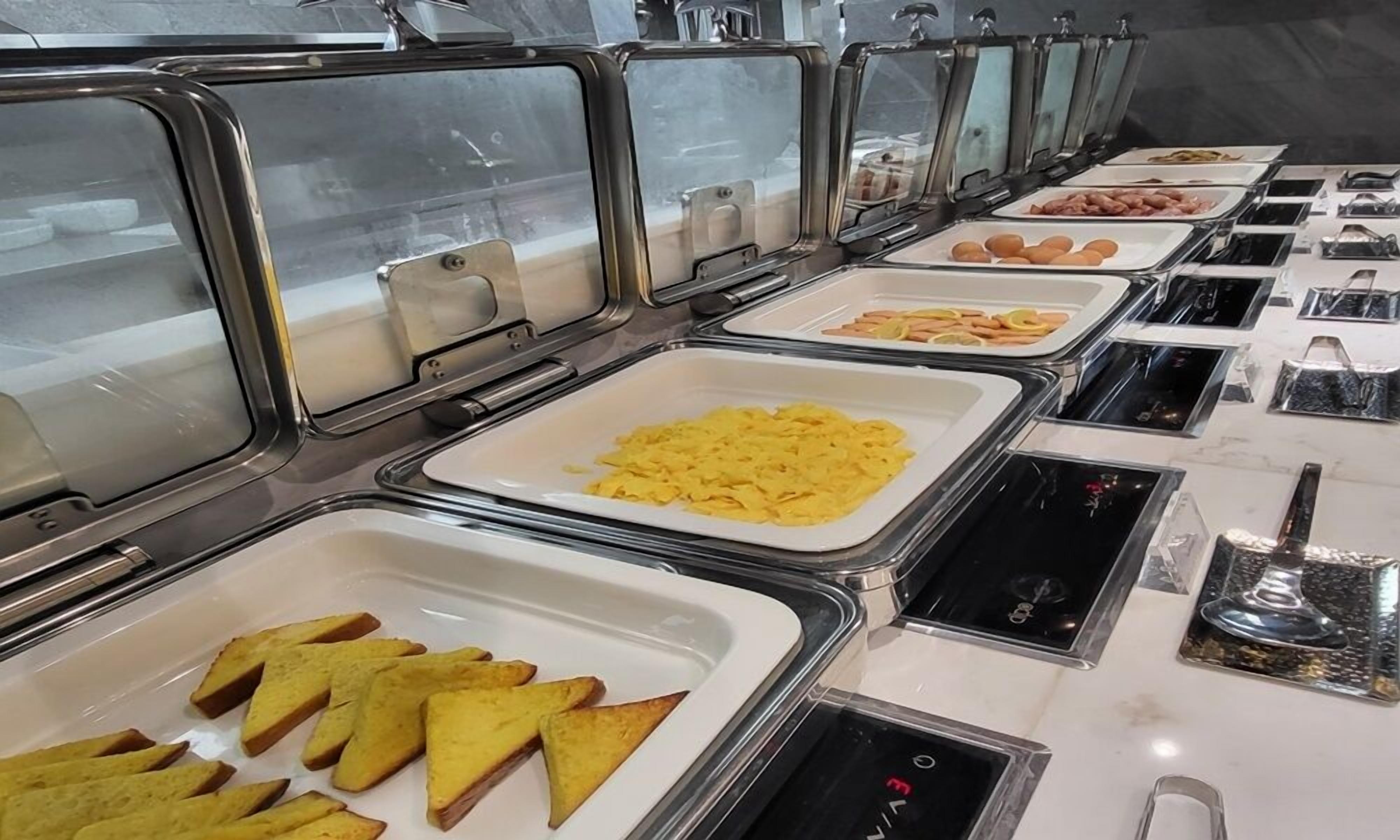 daily korean breakfast (krw 18000 per person)