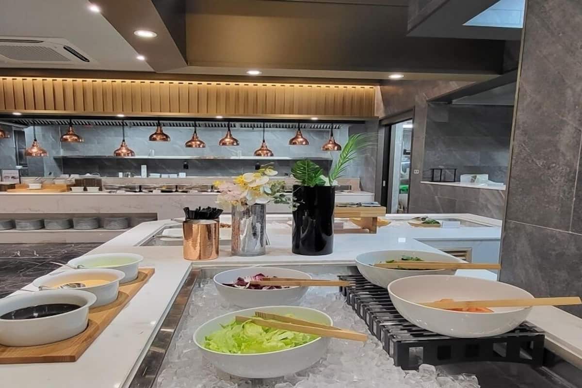 daily korean breakfast (krw 18000 per person)