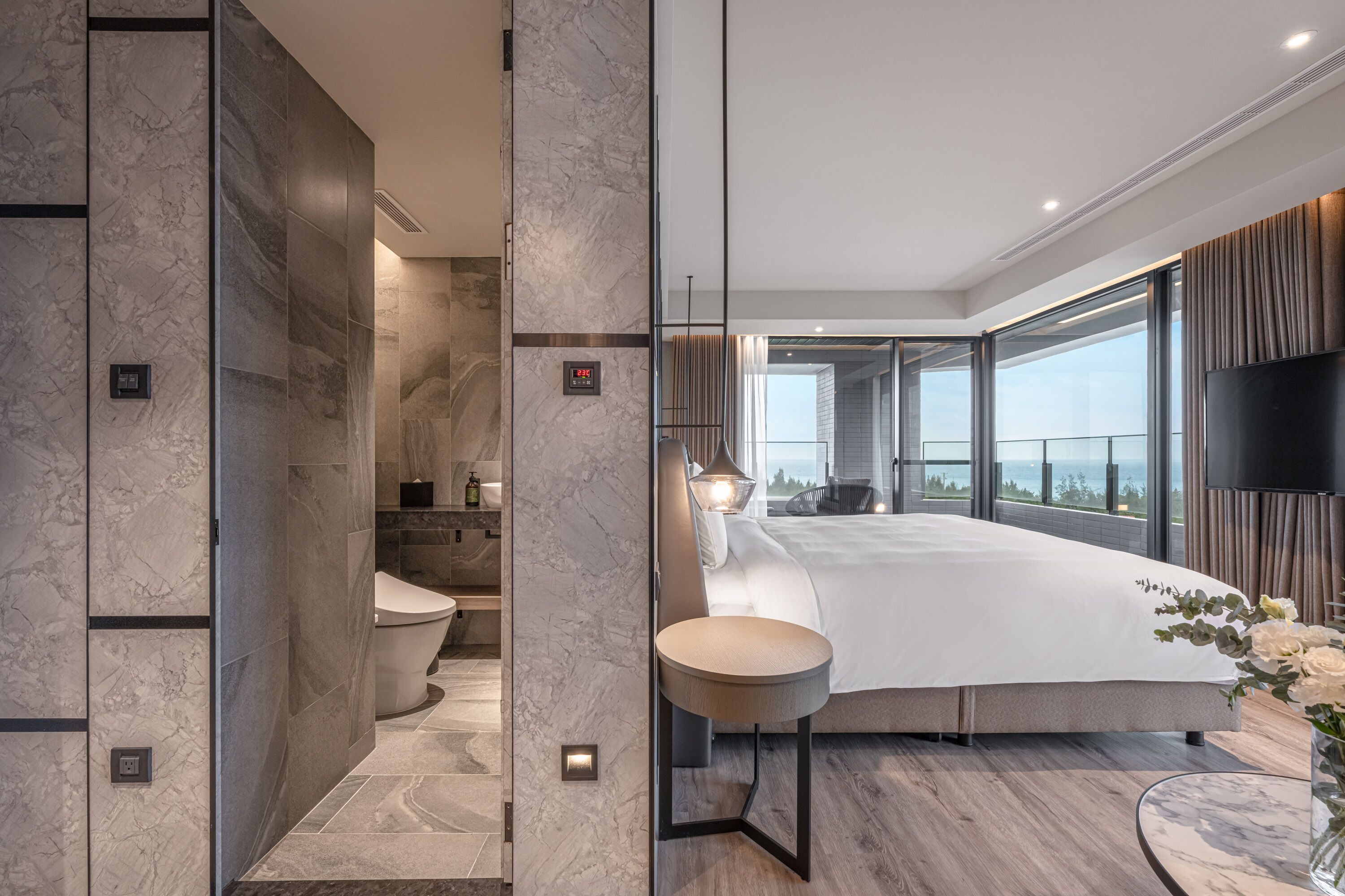 building tranquil - deluxe junior suite with ocean view | view from room