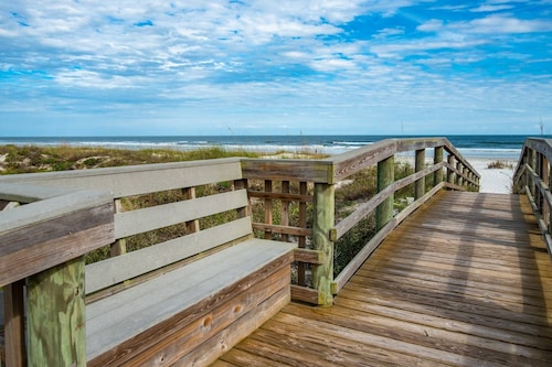 First Floor, Oceanfront Condo, Heated Pool, Tennis! Private Access to Beach, Minutes from Downtown!