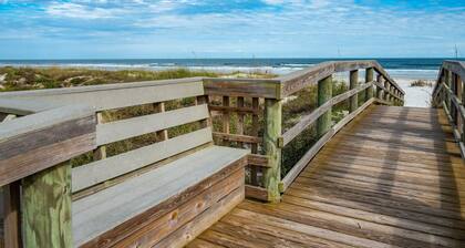 First Floor, Oceanfront Condo, Heated Pool, Tennis! Private Access to Beach, Minutes from Downtown!