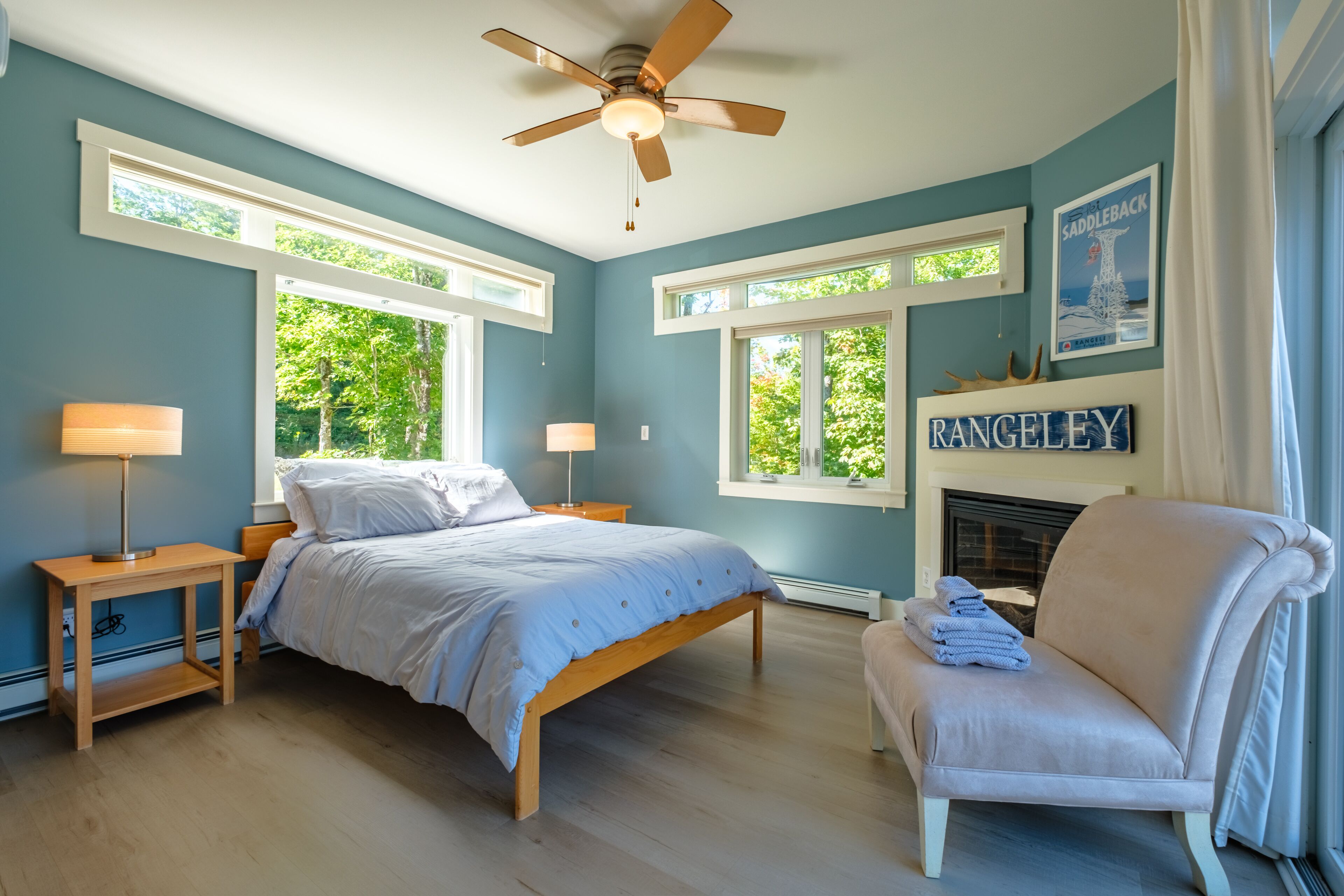 4 多间卧室、熨斗/熨衣板、WiFi、床单