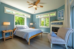 4 habitaciones, tabla de planchar con plancha, wifi y ropa de cama 