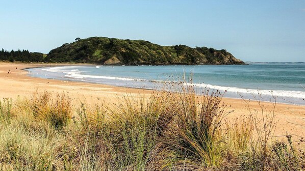 Liegestühle, Strandtücher