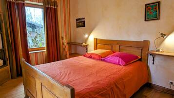 4 Schlafzimmer, kostenloses WLAN, Bettwäsche