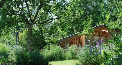 Riverside Mill: Renovated Historic Retreat in Lorraine Nature Park