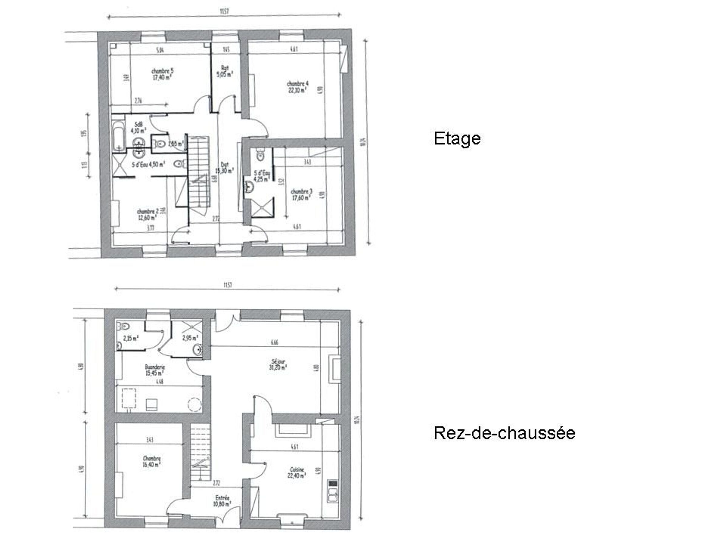 Grundrisse eines Hotels mit zwei Ebenen: 'Etage' und 'Parterre'. Jede Ebene zeigt mehrere Zimmer mit Abmessungen und Beschriftungen.