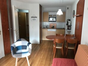 Interior - Cozy 1BR + Sofa Bed, Covered Pool, Fitness Room, Parking, Near Slopes, 4 Guests (La Mongie)