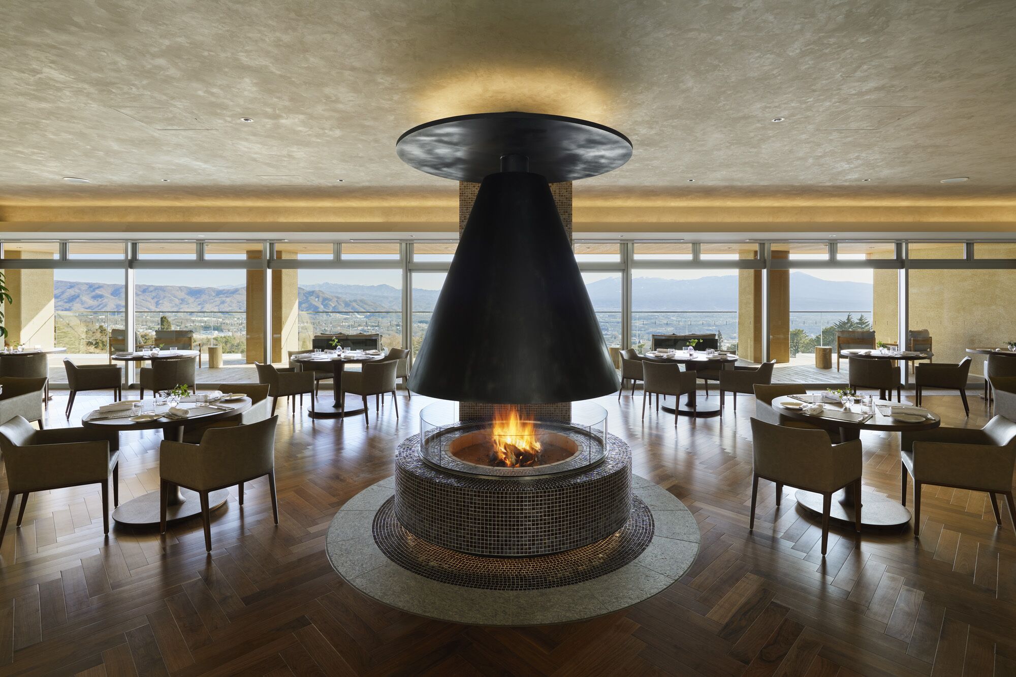 Petit déjeuner complet servi tous les jours en supplément