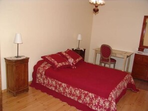 3 chambres, Wi-Fi gratuit, draps fournis