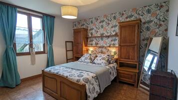 3 slaapkamers, gratis wifi, beddengoed