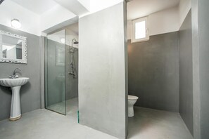 Shower, rainfall showerhead, hair dryer, towels - Lisabeth Apartments (Rhodes)