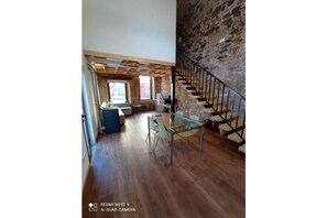 Interior - Casas do Torreão - Estudio (Alfaiates)