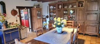Charmante maison historique avec jardin à Vadelaincourt - Charme, cheminée, et sérénité
