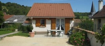 Charming Meuse Cottage: Comfort, Nature, and Ideal Location