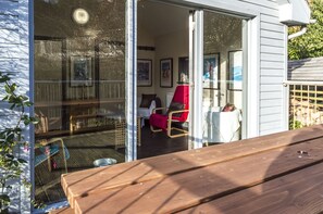House (3 Bedrooms) | Garden view - Rock Cottage - 3 Bedroom Holiday Home (Fishguard)