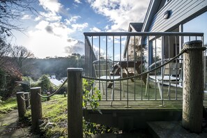 House (3 Bedrooms) | Balcony - Rock Cottage - 3 Bedroom Holiday Home (Fishguard)