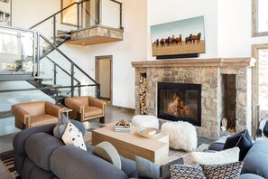 TV, fireplace - Custom-Built Cabin in Spanish Peaks with Beautiful Views (Big Sky)