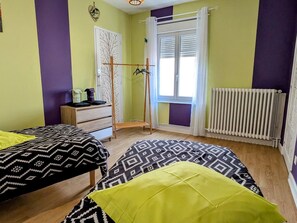 3 chambres, accès au Wi-Fi (inclus), literie fournie