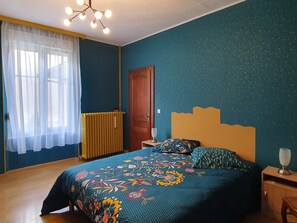 3 bedrooms, free WiFi, bed sheets