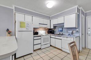 Exclusive Condo, 2 Bedrooms, Balcony, Ocean View | Private kitchen | Fridge, microwave, oven, stovetop - Ocean Forest Villas by Hosteeva (Myrtle Beach)